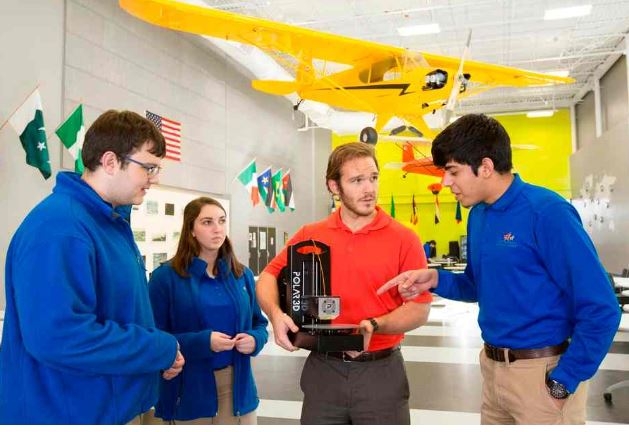 The GVSU and West Michigan Aviation Academy partnership advances engineering education
